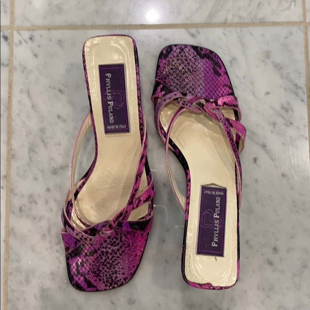 Beautiful Italian sandals 💜💗